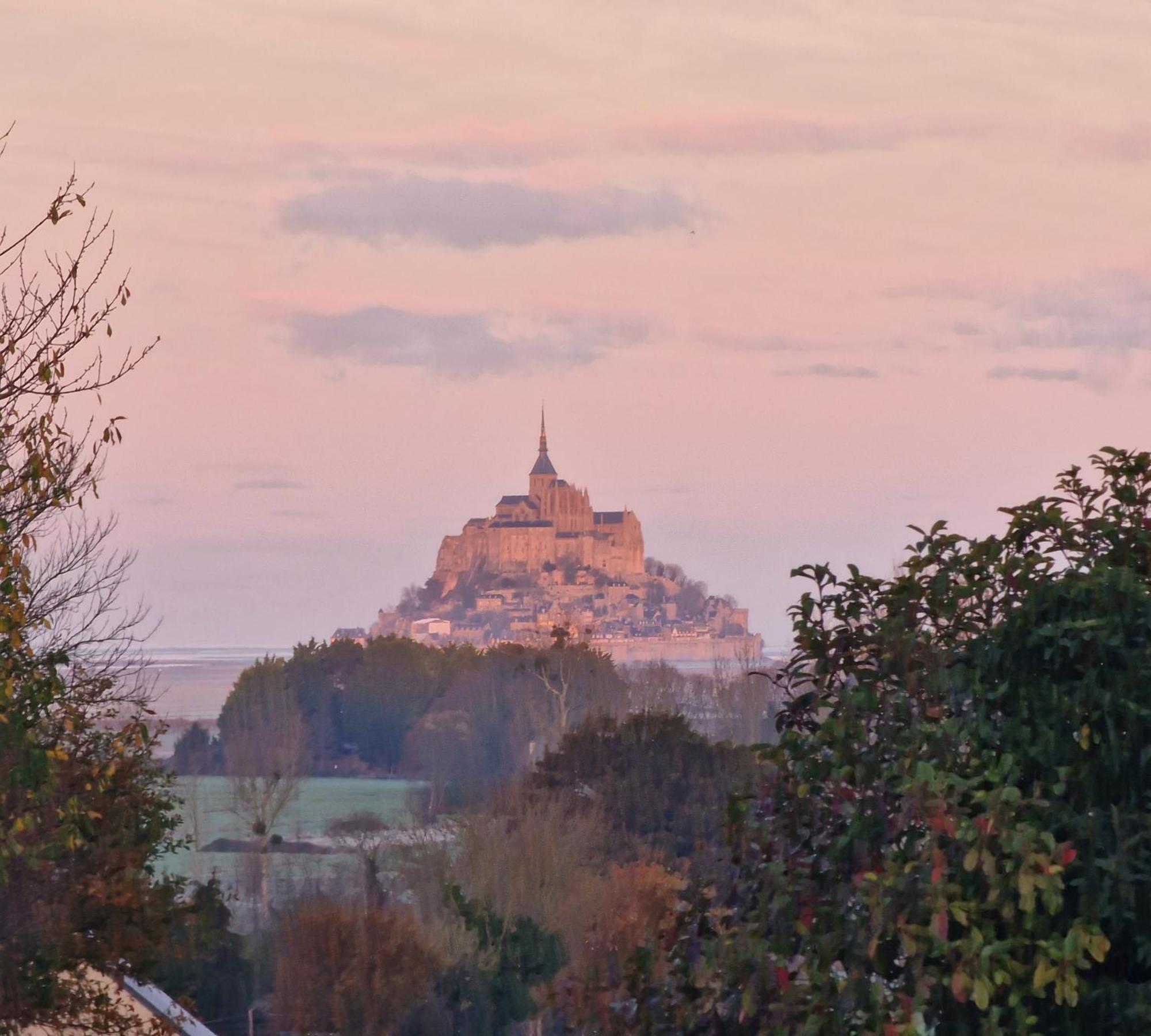 L'Aurore De La Baie, Vue Sur Le Mont-Saint-Michel Huisnes-sur-Mer Exterior foto
